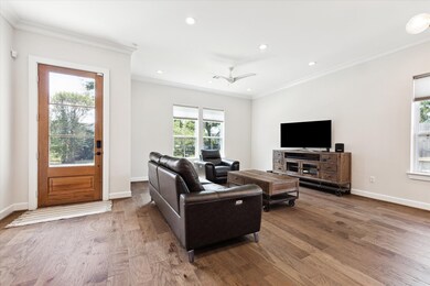 710 Pittman St, Houston, TX 77009 - photo 3