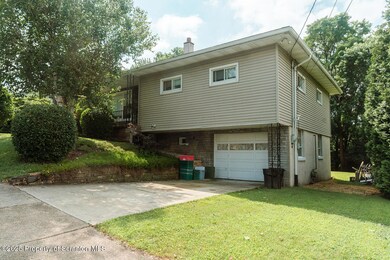 118 Howard St, Old Forge, PA 18518 - photo 2