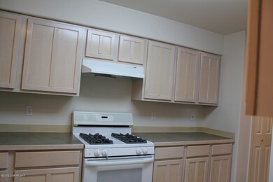 Kitchen w/Gas Range
