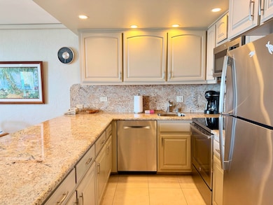 3543 Lower Honoapiilani Rd unit L-302, Lahaina, HI 96761 - photo 6