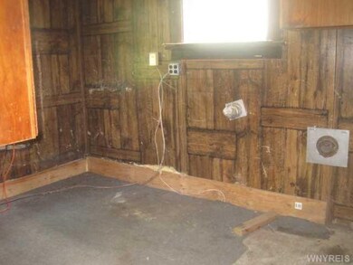 193 Ward Rd, North Tonawanda, NY 14120 - photo 2