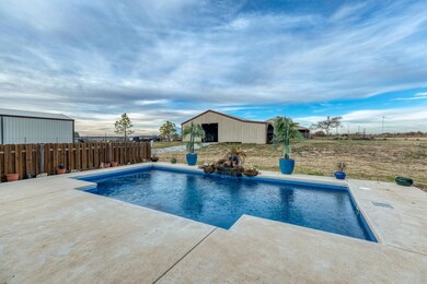 1460 Jay Bird Rd, Springtown, TX 76082 - photo 6