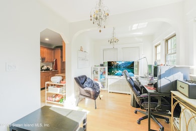 56 Park Ln, Staten Island, NY 10301 - photo 7