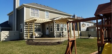 229 Wolverine Dr, Oswego, IL 60543 - photo 2