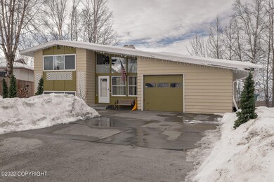 1725 Brink Dr, Anchorage, AK 99504 - photo 3