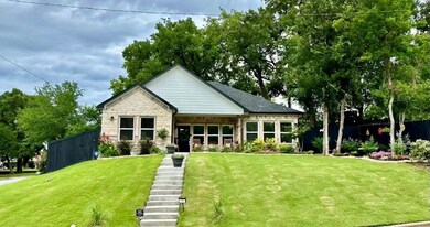 71 Vaughn Dr, Denison, TX 75020 - photo 2