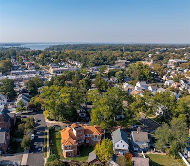 254-04 W End Dr, Flushing, NY 11362 - photo 2