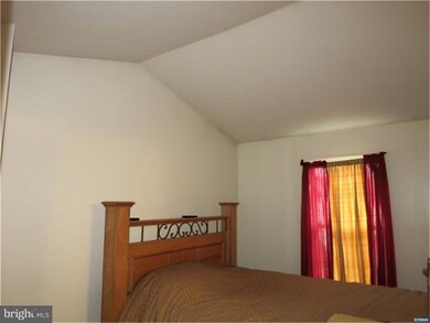 85 Versailles Ct, Newark, DE 19702 - photo 5