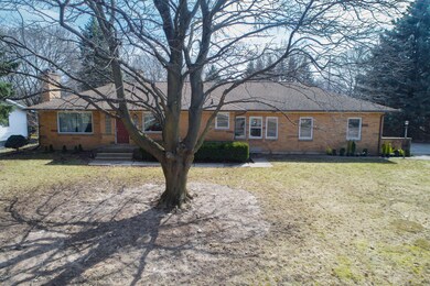 3026 burton se, grand rapids, MI 49546-3