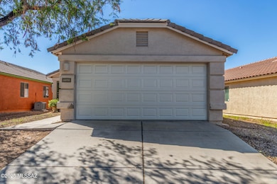 6890 S Creek Run Ave, Tucson, AZ 85756 - photo 2