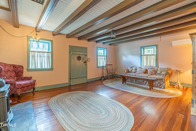 303 E Main St, Abingdon, VA 24210 - photo 4