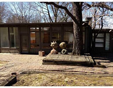 Exterior Back. Custom sculptures are included!!
