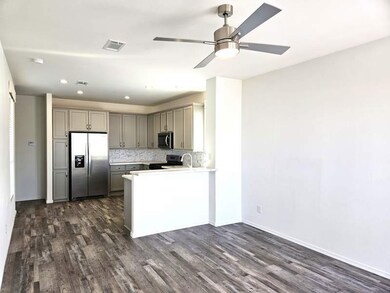 2305 W Ruthrauff Rd unit F3, Tucson, AZ 85705 - photo 4