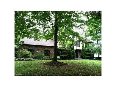 Beautiful home on a country road in southern Medin