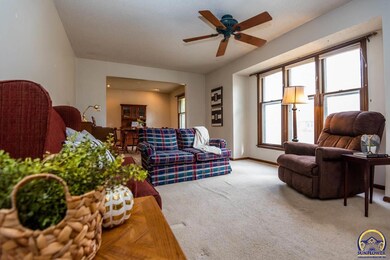 2805 SW Ashworth Place, Topeka, KS 66614 - photo 6