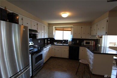 632 Highland Dr, Point Roberts, WA 98281 - photo 6