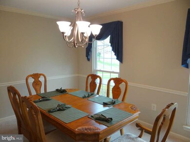 1568 Kingstream Cir, Herndon, VA 20170 - photo 5