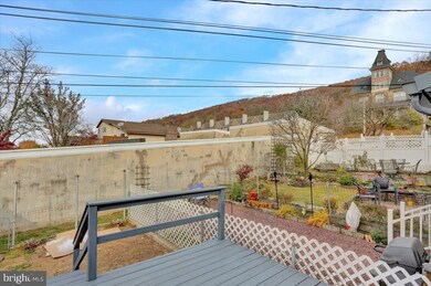 1353 Walnut St, Reading, PA 19604 - photo 5