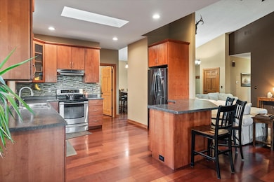 30-726 N 4th St La Crescent-09874