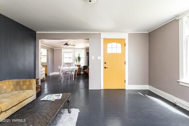 Entry View