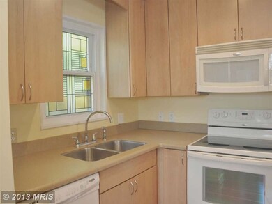 2220 Rollins Dr, Alexandria, VA 22307 - photo 5