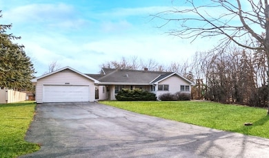 unlisted-address, Northbrook, IL 60062 - photo 7