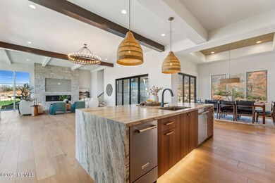 1_Kitchen_1800x1200_4224951