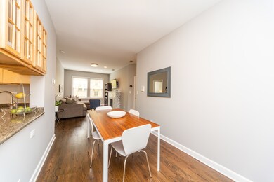 553 Elmwood Ave unit 2, Evanston, IL 60202 - photo 3