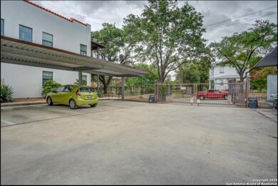1542 N Alamo St unit 203, San Antonio, TX 78215 - photo 2