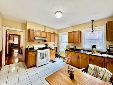 69 Woodlawn St unit 1, Jamaica Plain, MA 02130 - photo 3