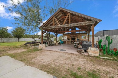 1805 Platinum St, Penitas, TX 78576 - photo 5
