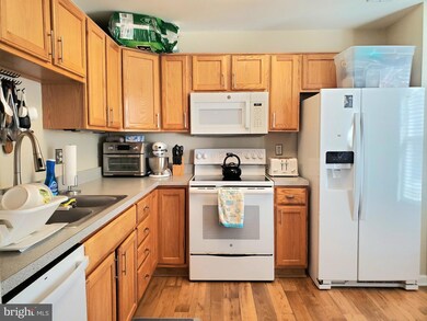 7503H Calderon Ct unit 236, Alexandria, VA 22306 - photo 6