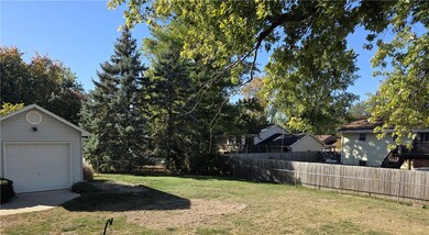 105 S Bone Dr, Normal, IL 61761 - photo 4