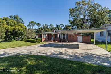 1211 Glen Laura Rd, Jacksonville, FL 32205 - photo 3