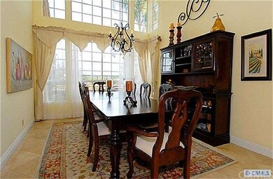 Large dinning area for any special family event...