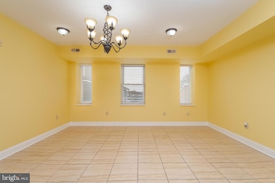 422 W Franklin St unit 2A, Baltimore, MD 21201 - photo 4