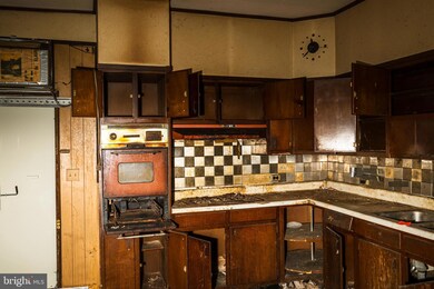 2709 E Fayette St, Baltimore, MD 21224 - photo 5