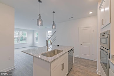 14320 Yesler Ave unit 17, Chantilly, VA 20151 - photo 3