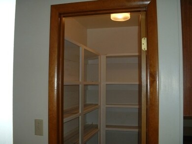 306 Moull St, Newark, OH 43055 - photo 6