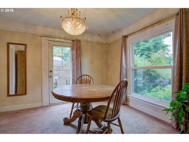 486 N Ivy St, Canby, OR 97013 - photo 4