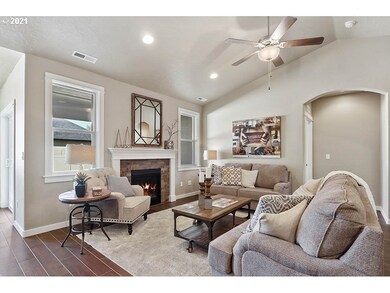 1352 Lorien Ln, Eugene, OR 97404 - photo 3