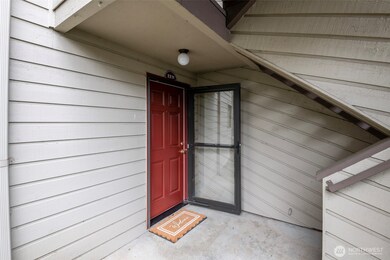 15141 Sunwood Blvd unit EE11, Tukwila, WA 98188 - photo 2