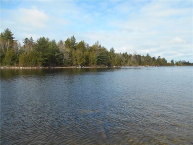 gorgeous views w sandy/gravel bottom...