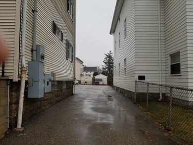 188 Kilburn St, Fall River, MA 02724 - photo 3