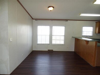 178 Pondview Dr, Decatur, TX 76234 - photo 5