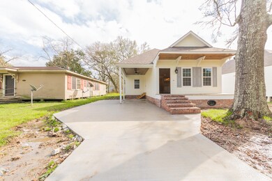904E7thSt-2