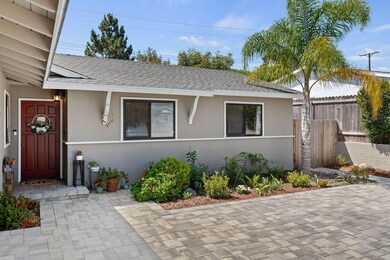 2-web-or-mls-02 - Front Entrance