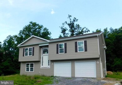 24 Ashton Cir, Berkeley Springs, WV 25411 - photo 2