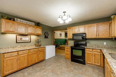 708 S Russell St, Portland, TN 37148 - photo 6