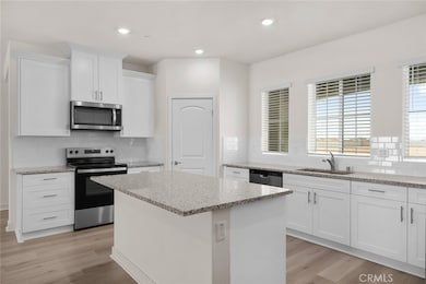 14892 White Sage Rd, Apple Valley, CA 92307 - photo 2